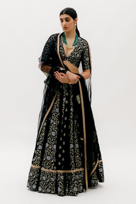 Sobariko Floral Woven Lehenga Set 