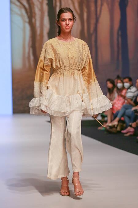 Shop Leela By A Green Pure Chanderi Silk Block Print Round Nayaab Kurta And Pant Set Online at Aza Fashions Shop_Leela By A_Green Pure Chanderi Silk Block Print Round Nayaab Kurta And Pant Set _Online_at_Aza_Fashions