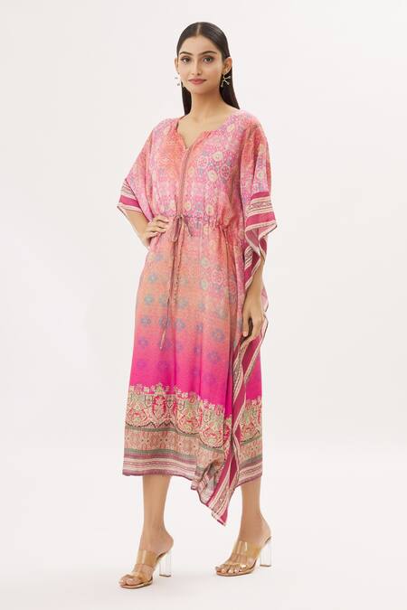 Peenacolada Pink Cotton Silk Floral Round Notched Print Kaftan Online at Aza Fashions Peenacolada_Pink Cotton Silk Floral Round Notched Print Kaftan _Online_at_Aza_Fashions