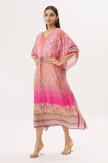 Shop Peenacolada Pink Cotton Silk Floral Round Notched Print Kaftan Online at Aza Fashions Shop_Peenacolada_Pink Cotton Silk Floral Round Notched Print Kaftan _Online_at_Aza_Fashions