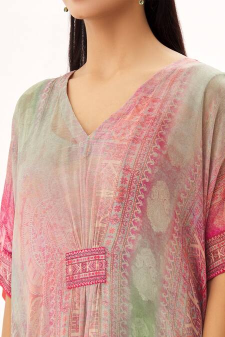 Shop Peenacolada Grey Georgette Floral, Paisley V Neck And Print Kaftan Online at Aza Fashions Shop_Peenacolada_Grey Georgette Floral, Paisley V Neck And Print Kaftan _Online_at_Aza_Fashions