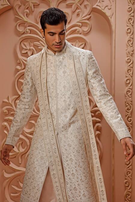 Vanshik_Cream Dupatta Georgette, Kurta And Churidar Crepe Silk, Embroidered Set _Online_at_Aza_Fashions