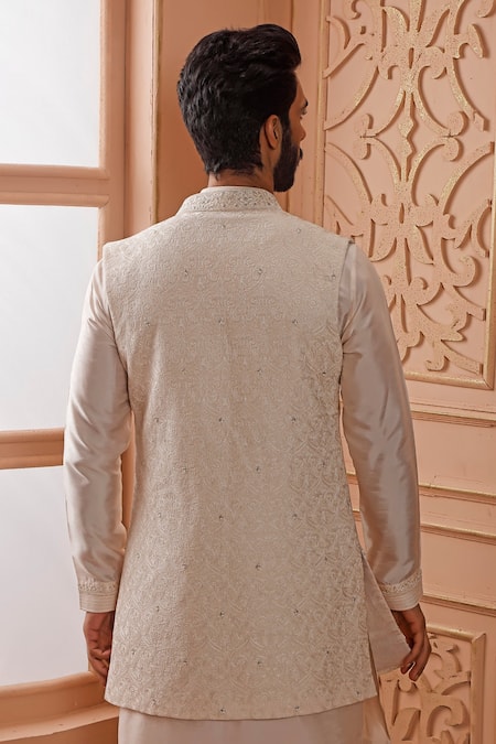 Vanshik Embroidered Bundi & Kurta Set 