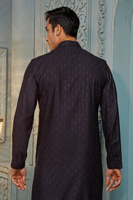 Vanshik Floral Embroidered Kurta Set 