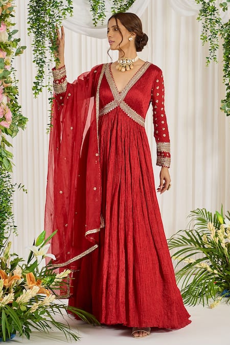 Shop Nidhika Shekhar Red Crinkle Silk Crepe Organza Laal Karwa Embroidered Anarkali With Dupatta Online at Aza Fashions Shop_Nidhika Shekhar_Red Crinkle Silk Crepe Organza Laal Karwa Embroidered Anarkali With Dupatta _Online_at_Aza_Fashions