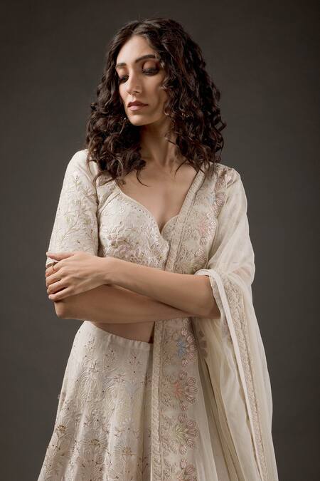 Buy Rohit Bal Ivory Chanderi Silk, Net Lining Cotton Resham Embroidered Bridal Lehenga Set Online at Aza Fashions Buy_Rohit Bal_Ivory Chanderi Silk, Net Lining Cotton Resham Embroidered Bridal Lehenga Set _Online_at_Aza_Fashions