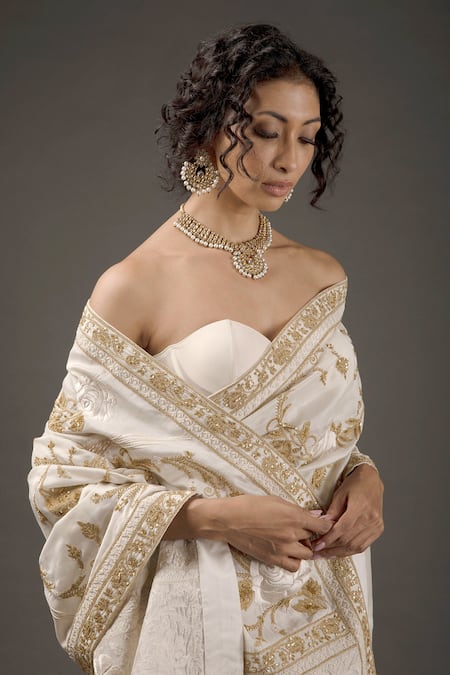 Buy_Rohit Bal_Ivory Chanderi Silk Floral Motifs Embroidered Saree With Unstitched Blouse Piece _Online_at_Aza_Fashions