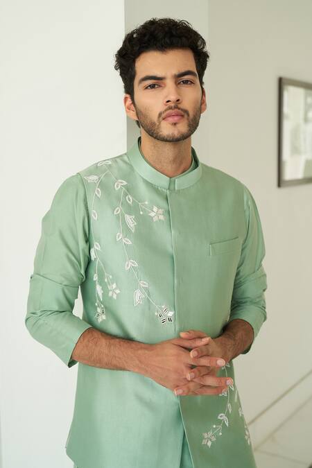 Buy Contrast By Parth Green Pure Silk Floral Embroidered Bundi And Kurta Set Online at Aza Fashions Buy_Contrast By Parth_Green Pure Silk Floral Embroidered Bundi And Kurta Set _Online_at_Aza_Fashions