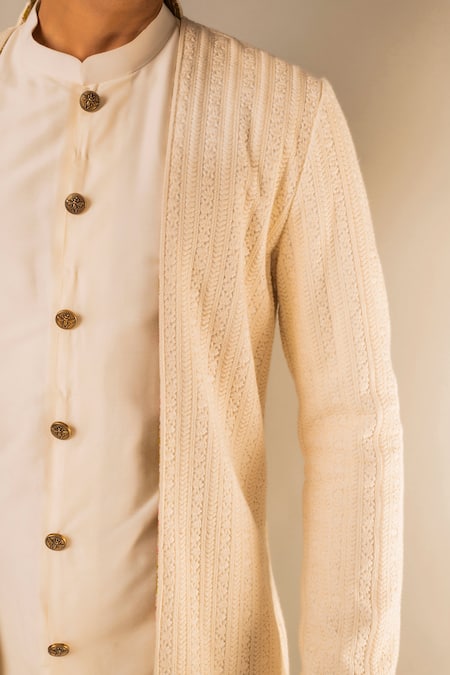 Aashiana_Off White Cotton Silk Satin Thread Work Layered Jacket Kurta And Pant Set _Online_at_Aza_Fashions