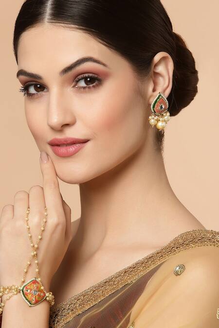 Dugran By Dugristyle Meenakari Hathphool & Earrings Set 