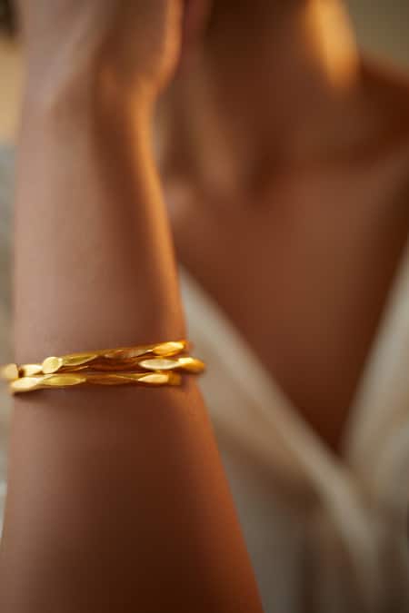 Buy Kharakapas Gold Plated Jamun Handcrafted Bangle Single Pc Online at Aza Fashions Buy_Kharakapas_Gold Plated Jamun Handcrafted Bangle Single Pc_Online_at_Aza_Fashions