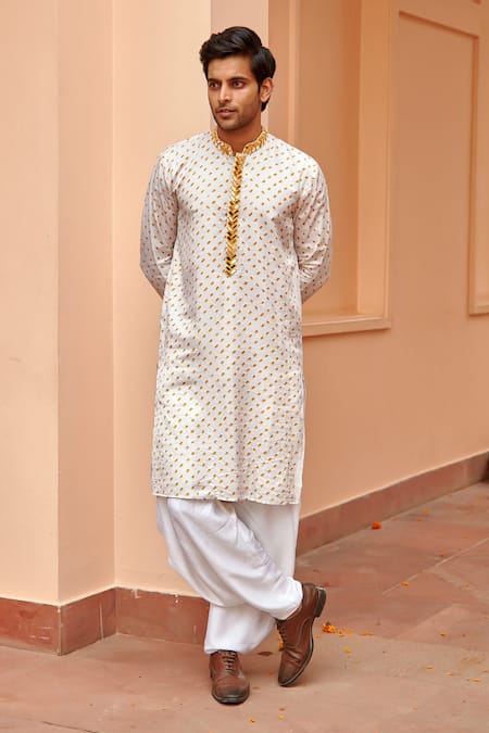 Twenty Nine Gajji Silk Bandhani Dyed Kurta 