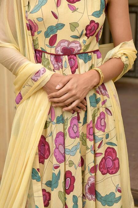 Taro_Yellow Dupatta Chiffon, Mulmul Floral Print Boat Neck Canary Anarkali Set _at_Aza_Fashions