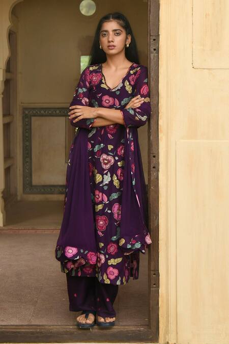 Buy_Taro_Purple Chanderi Silk, Dupatta Chiffon Bead Work, Floral Orchid Kurta Set _Online_at_Aza_Fashions