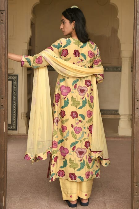 Shop_Taro_Yellow Chanderi Silk, Dupatta Chiffon Bead Work, Floral Print Corn Kurta Set _at_Aza_Fashions