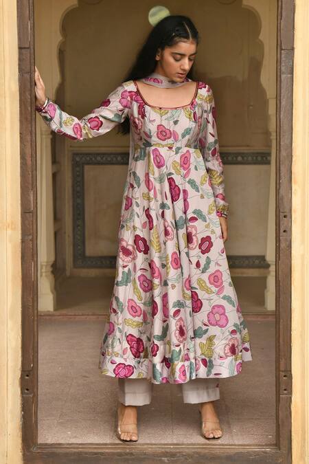 Taro_Grey Chanderi Silk, Dupatta Chiffon Bead Work, Blooming Garden Anarkali Set _Online_at_Aza_Fashions