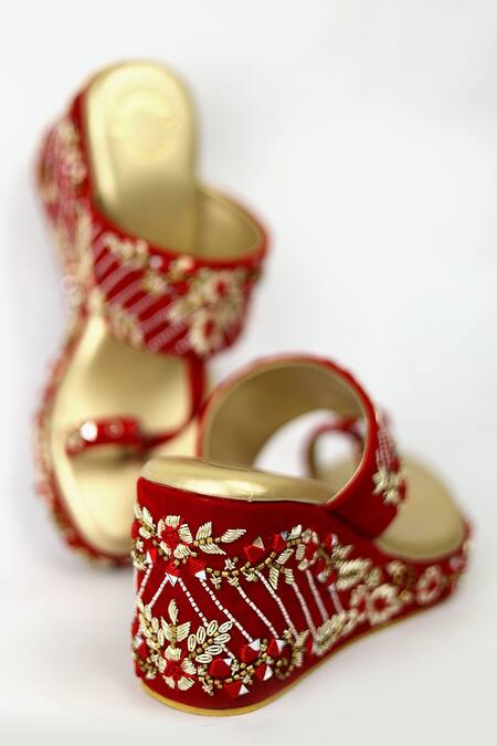 Shop_Shiveen Shiveen_Red Hand Embroidered Anaya Floral Wedges _Online_at_Aza_Fashions