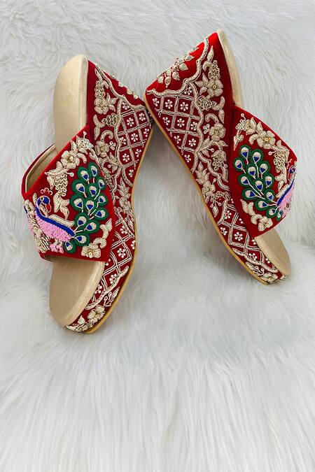 Buy Shiveen Shiveen Red Embroidery Tri Mor Velvet Wedges Online at Aza Fashions Buy_Shiveen Shiveen_Red Embroidery Tri Mor Velvet Wedges _Online_at_Aza_Fashions