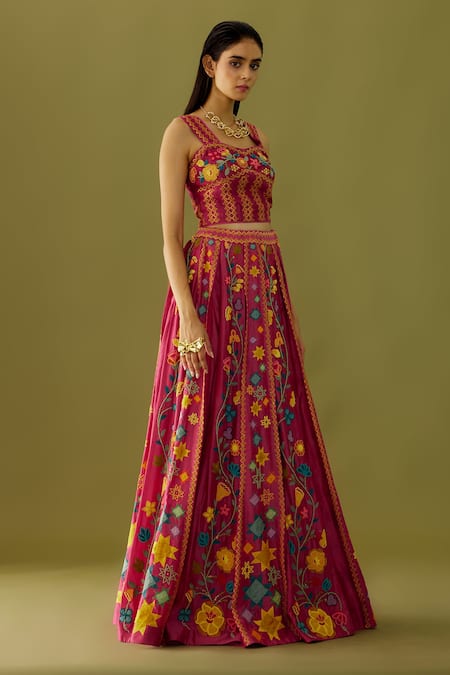 Buy_Chandrima_Fuchsia Chanderi Beads And Sequin, Thread Sweetheart Neck Embroidered Bustier _Online_at_Aza_Fashions