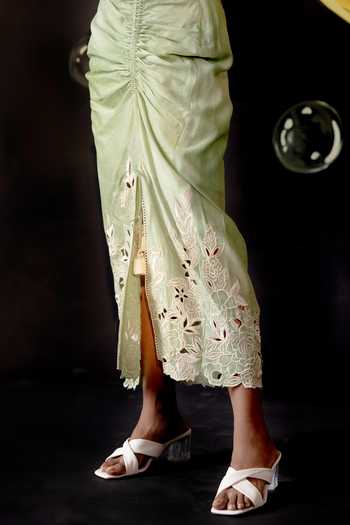 Chandrima Green Chanderi Floral Motifs Cutwork Skirt  3