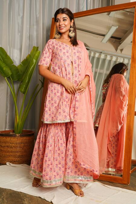 Ruchira Nangalia_Peach Dupatta Chiffon, Kurta And Pants 100 % Cotton Floral Printed Sharara Set_Online_at_Aza_Fashions