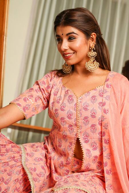 Ruchira Nangalia_Peach Dupatta Chiffon, Kurta And Pants 100 % Cotton Floral Printed Sharara Set_at_Aza_Fashions
