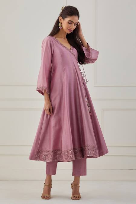 Rashi Jain_Pink Chanderi Sequins, Thread, Beads V Neck Kamal Kurta Pant Set _Online_at_Aza_Fashions