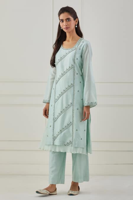 Rashi Jain_Green Chanderi Embroidery Sequins Scoop Neck Galiyari Kurta Pant Set _Online_at_Aza_Fashions