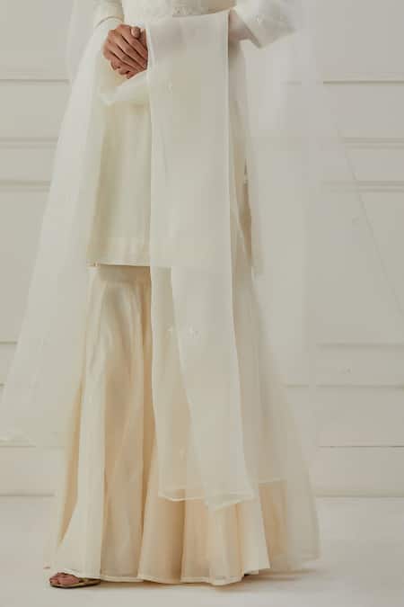 Shop_Rashi Jain_White Chanderi Bead Work Scoop Neck Safeed Kurta Sharara Set _Online_at_Aza_Fashions