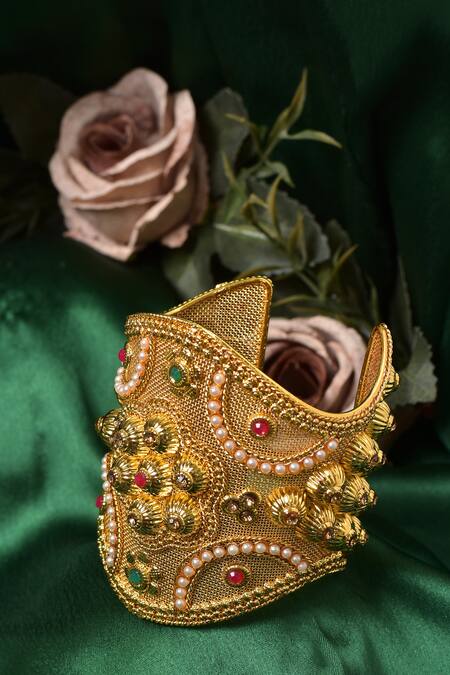 Buy_Samyukta Singhania_Gold Plated Stone Embellished Kada_Online_at_Aza_Fashions