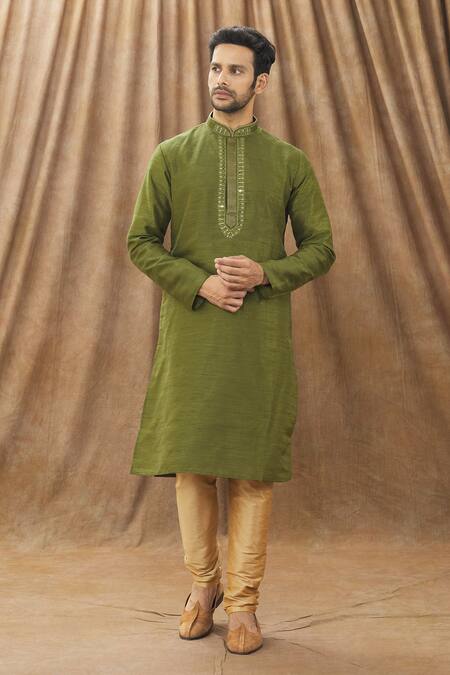 Arihant Rai Sinha Green Silk, Cotton Mirrors, Embroidery Mandarin Collar Kurta Set Online at Aza Fashions Arihant Rai Sinha_Green Silk, Cotton Mirrors, Embroidery Mandarin Collar Kurta Set_Online_at_Aza_Fashions