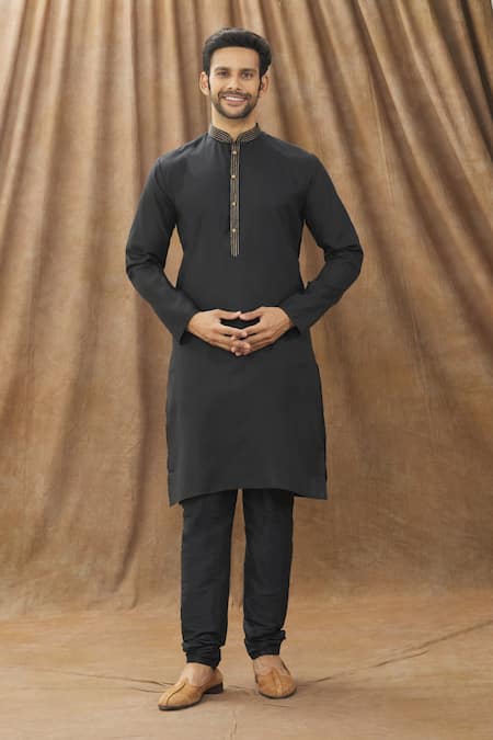 Arihant Rai Sinha Mandarin Collar Kurta 