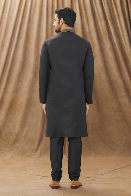 Arihant Rai Sinha Mandarin Collar Kurta 