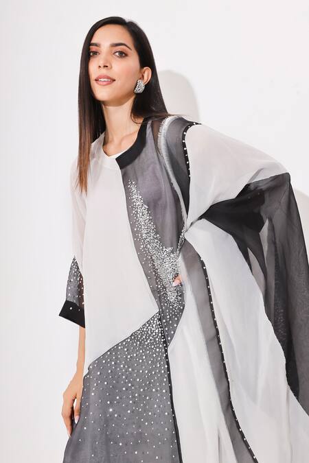 Neelu Sethi Black Organza And Cotton Lining Shantoon Sequin Round Color Block Kurta Pant Set Online at Aza Fashions Neelu Sethi_Black Organza And Cotton Lining Shantoon Sequin Round Color Block Kurta Pant Set_Online_at_Aza_Fashions