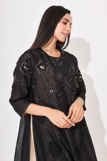 Neelu Sethi Black Chanderi, Lining Shantoon, Pants Cotton Satin Patch And Sequin Kurta Set Online at Aza Fashions Neelu Sethi_Black Chanderi, Lining Shantoon, Pants Cotton Satin Patch And Sequin Kurta Set_Online_at_Aza_Fashions