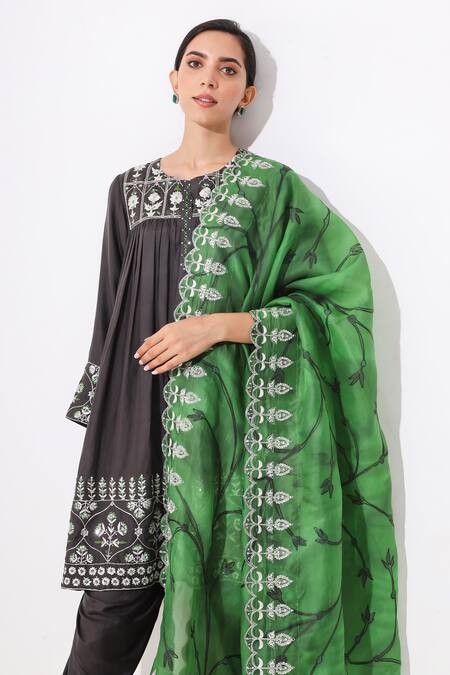 Neelu Sethi_Grey Silk, Dupatta Organza, Lining Shantoon Hand Pleated Kurta Salwar Set_Online_at_Aza_Fashions