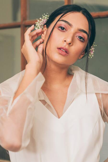 Buy Tarini Vij White Banana Crepe And Organza Dress V Neck & Jacket Spread Kate & Kylie With Online at Aza Fashions Buy_Tarini Vij_White Banana Crepe And Organza Dress V Neck & Jacket Spread Kate & Kylie With _Online_at_Aza_Fashions