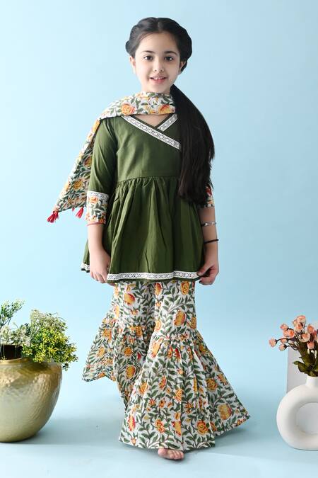 Buy_THE COTTON STAPLE_Green Cotton Tassels Tisha Kurta Sharara Set _Online_at_Aza_Fashions