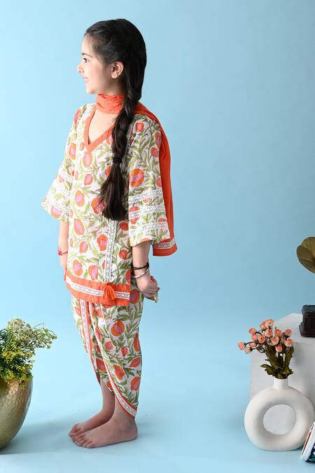 Shop_THE COTTON STAPLE_Orange Cotton Lace Taj Floral Print Kurta Set _Online_at_Aza_Fashions