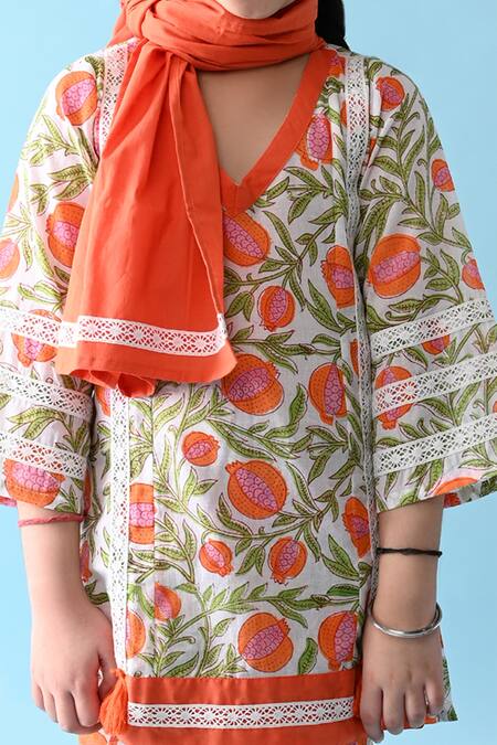 THE COTTON STAPLE Orange Cotton Lace Taj Floral Print Kurta Set at Aza Fashions THE COTTON STAPLE_Orange Cotton Lace Taj Floral Print Kurta Set _at_Aza_Fashions