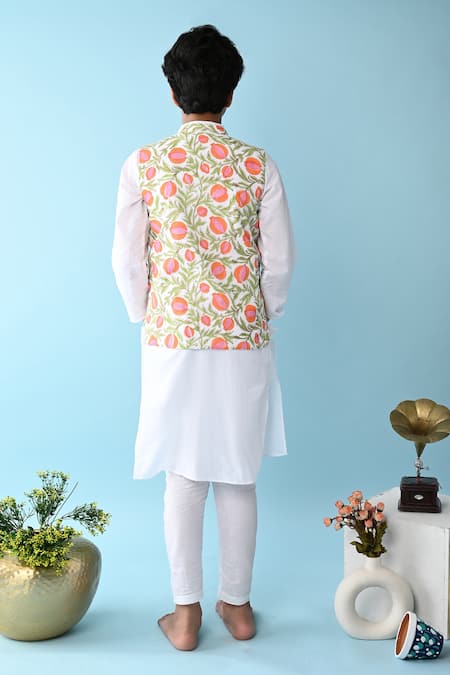 THE COTTON STAPLE Floral Printed Bundi & Kurta Set 