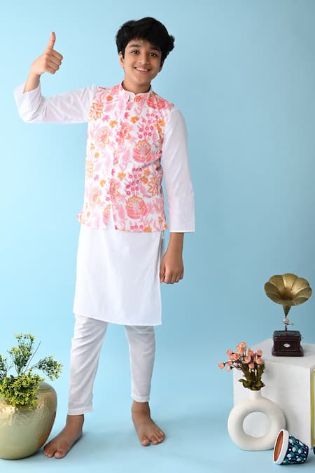 THE COTTON STAPLE Floral Printed Bundi & Kurta Set 