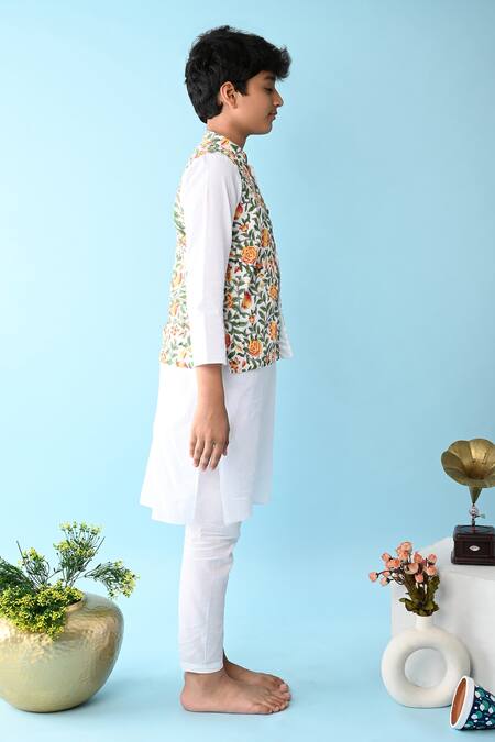 Buy_The Cotton Staple_White Cotton Embroidery Floral Printed Bundi And Kurta Set _Online_at_Aza_Fashions