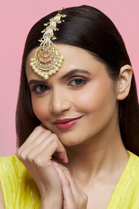 Buy_Kiara_Gold Plated Kundan Embellished Maangtika_Online_at_Aza_Fashions