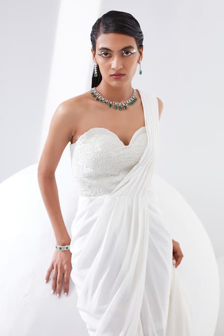 Tisha Saksena Ivory Bustier Silk, Lining- Cotton, Pant Magnolia With Embroidered Online at Aza Fashions Tisha Saksena_Ivory Bustier Silk, Lining- Cotton, Pant Magnolia With Embroidered _Online_at_Aza_Fashions