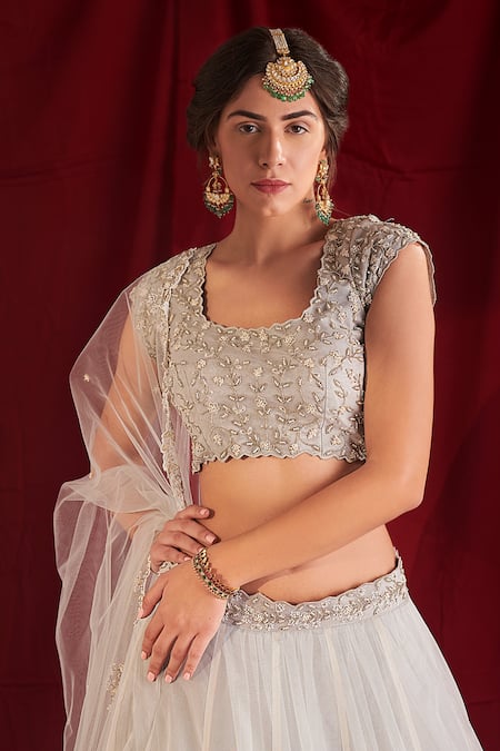 Buy_Shloka Sudhakar_White Organza Embroidered And Embellished Thread U Neck Lehenga Set _Online_at_Aza_Fashions
