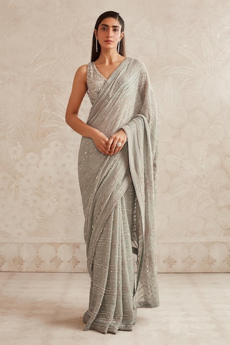 VARUN NIDHIKA - Grey Chiffon Embroidered Folklore Line V Neck Saree With  Blouse For Women