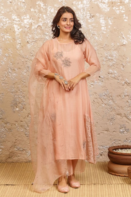Naaz By Noor Pink Cotton, Organza, Chanderi Floral, Sequin Round Embroidered Kurta Set 