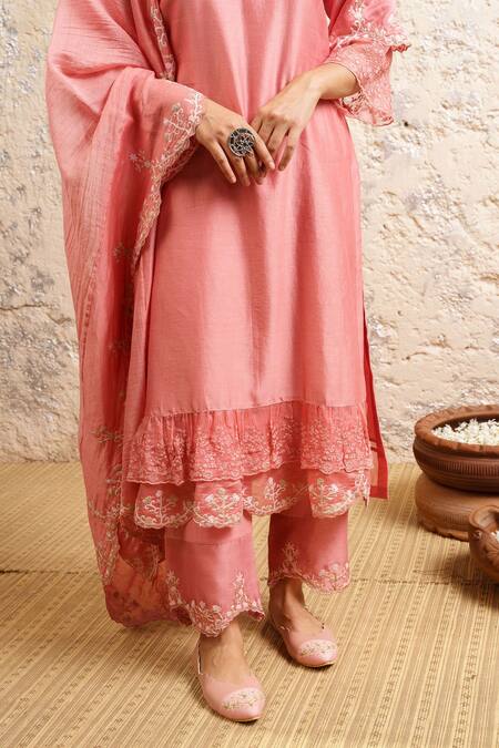 Buy_Naaz By Noor_Pink Cotton, Organza, Chanderi Scallop Round Kurta Set With Embroidered Dupatta _Online_at_Aza_Fashions