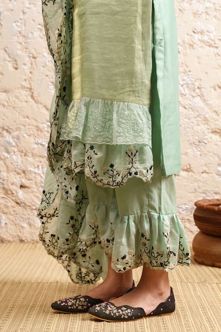 Shop_Naaz By Noor_Green Cotton, Organza, Chanderi Plain Round Sleeve Embroidered Kurta Set _Online_at_Aza_Fashions